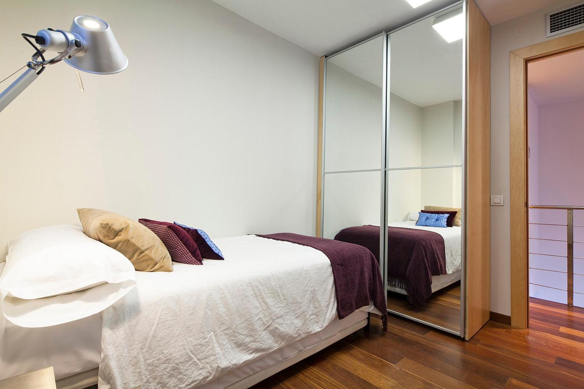 My Space Emirates - Splendid Apartment With Terrace And Pool Near Park Gueell Βαρκελώνη Εξωτερικό φωτογραφία