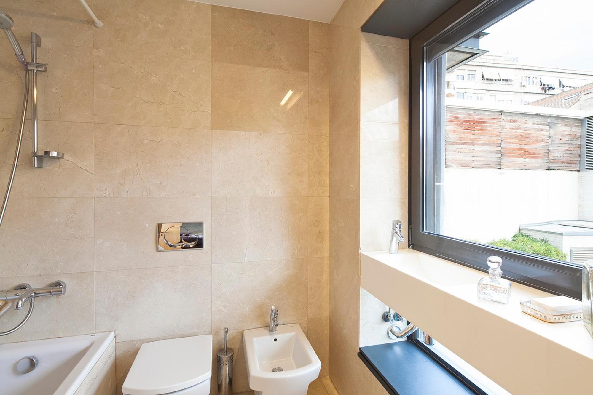 My Space Emirates - Splendid Apartment With Terrace And Pool Near Park Gueell Βαρκελώνη Εξωτερικό φωτογραφία